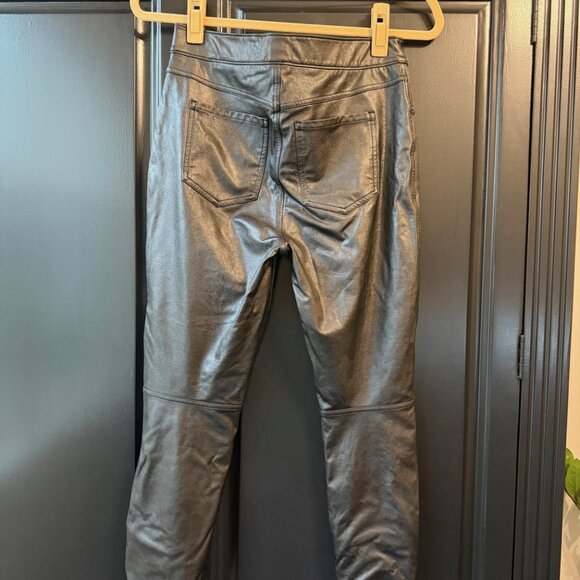 SPANX - Leather-Like Ankle Skinny Pant - Medium Petite - Picture 4 of 5